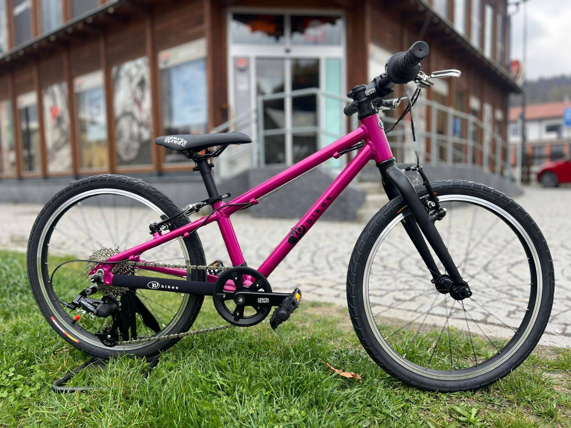 KUBIKES - dětské kolo 20 S MTB růžovo fialová metalíza