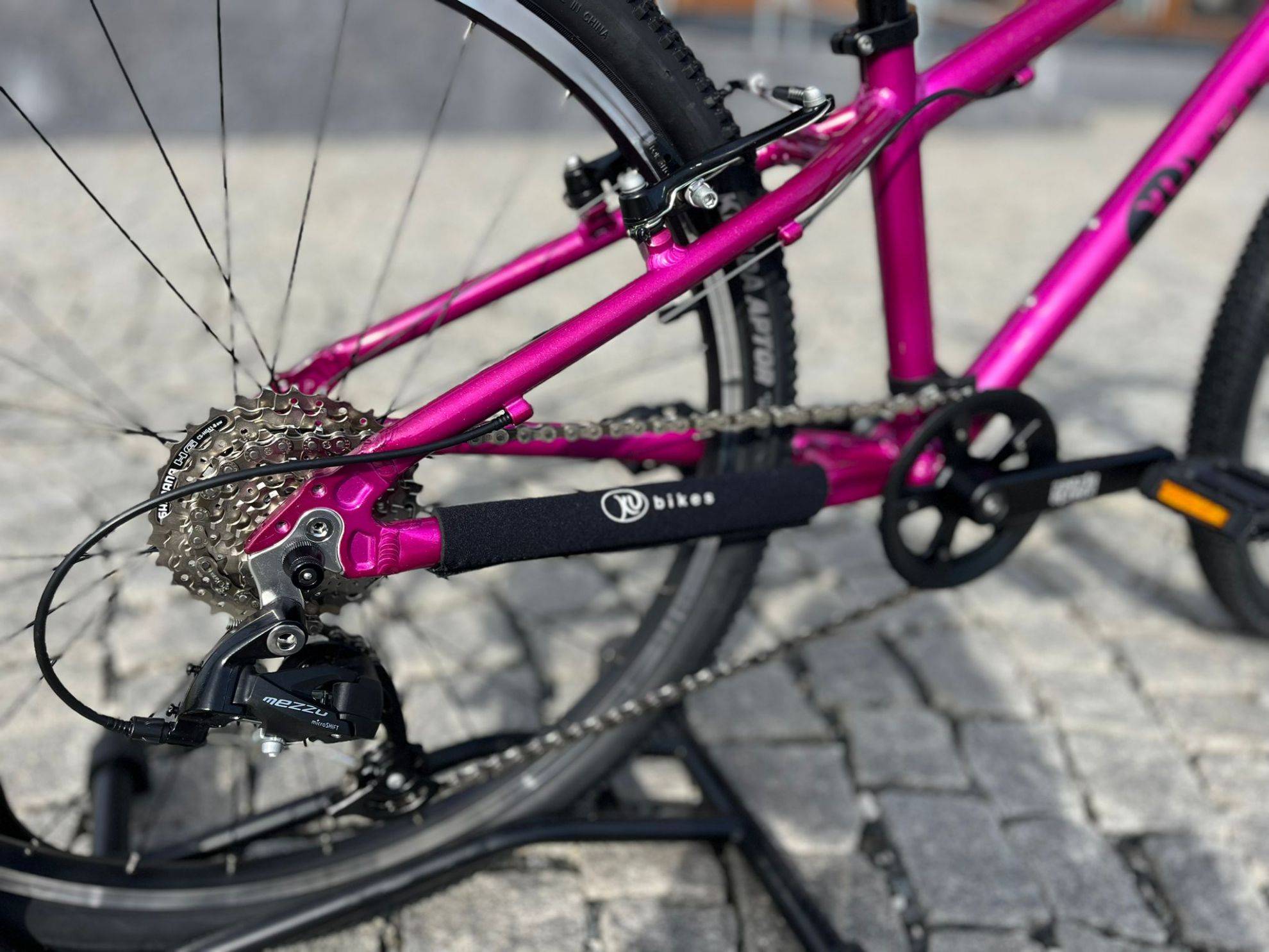 KUBIKES juniorské kolo 24S MTB růžová metalíza