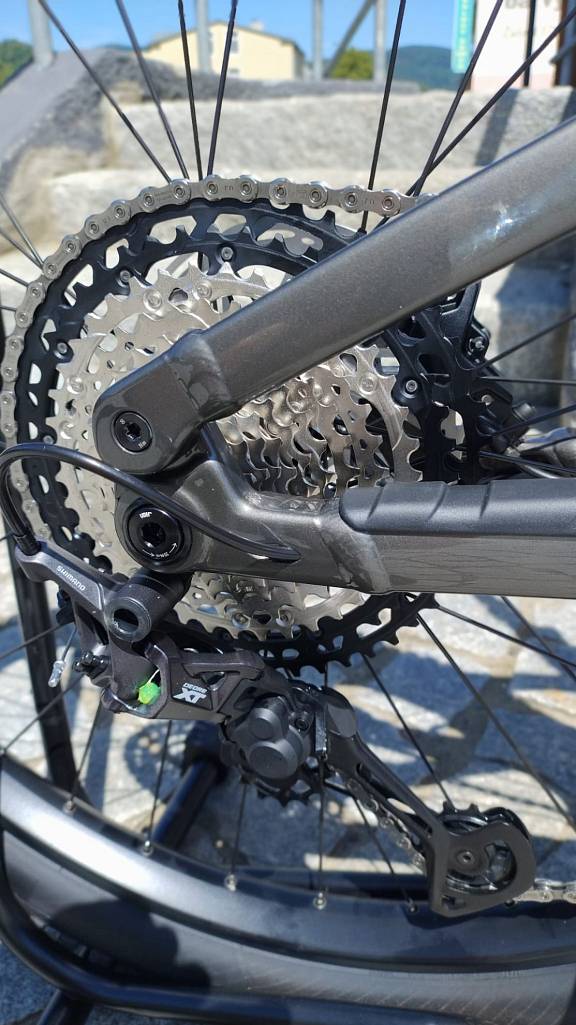 KTM elektrokolo KAPOHO PRO LTD (S) CHROME RED (GREY+BLACK+WHITE)