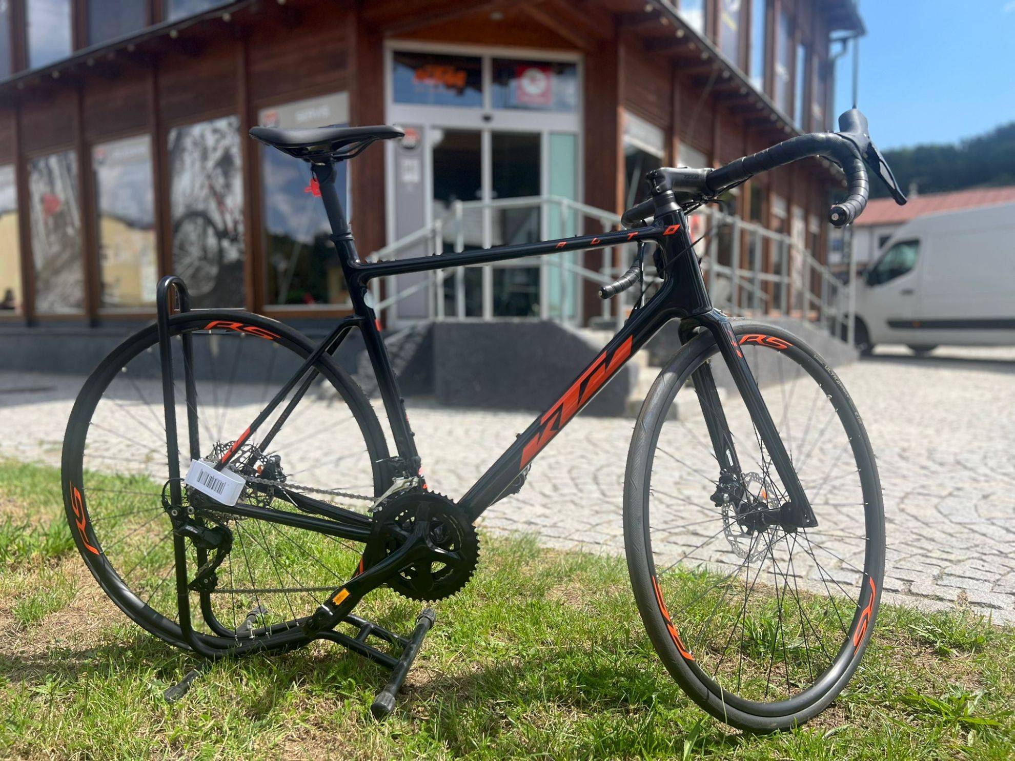 KTM silniční kolo REVELATOR ALTO PRO 2023