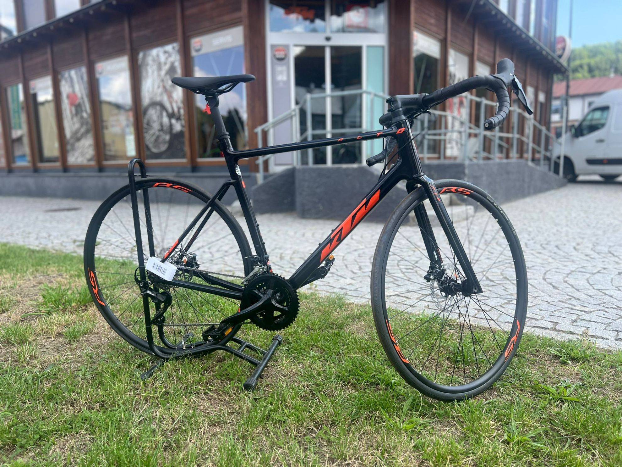 KTM silniční kolo REVELATOR ALTO PRO 2023