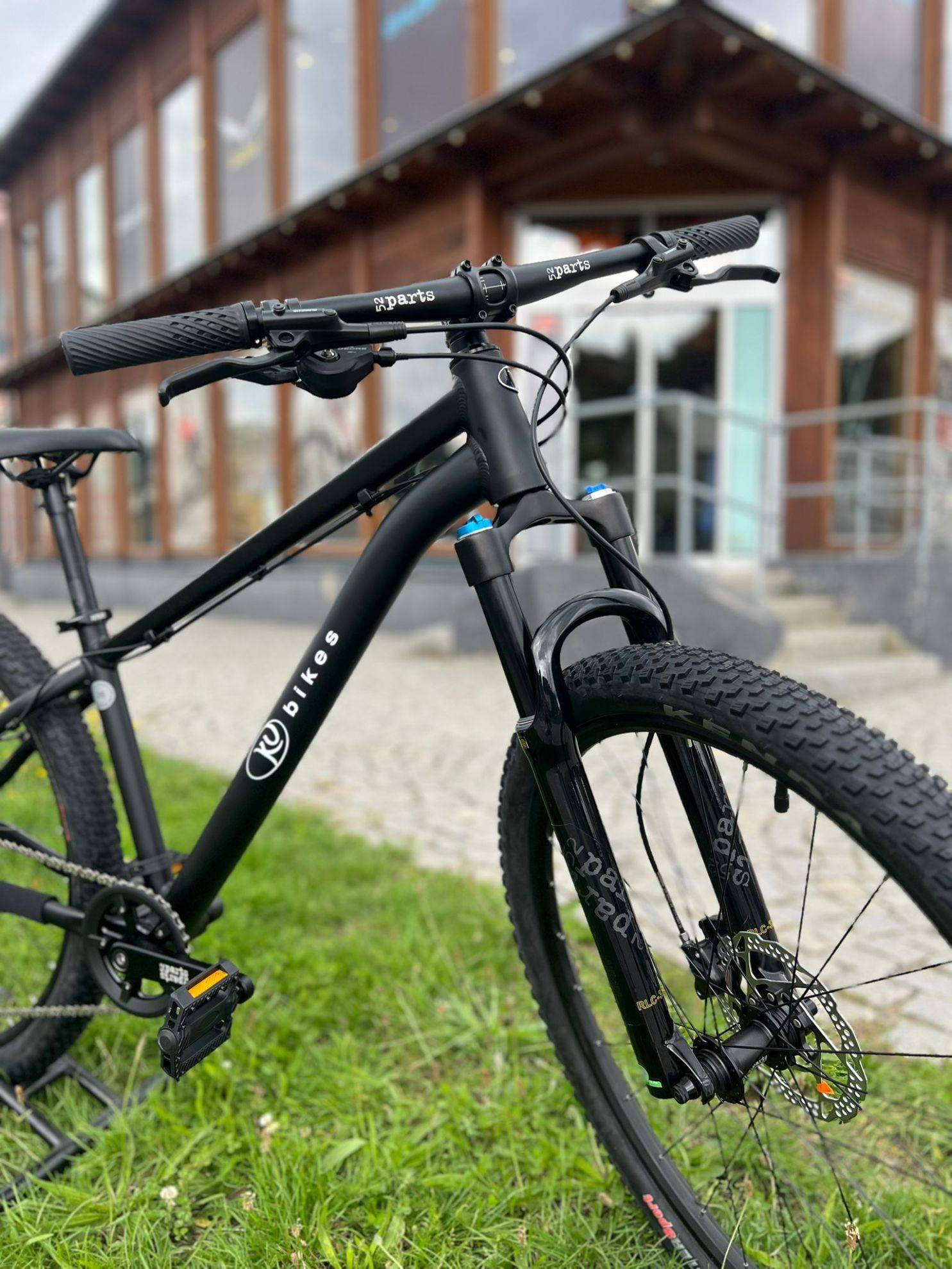 KUBIKES juniorské kolo 26S MTB Disc černé