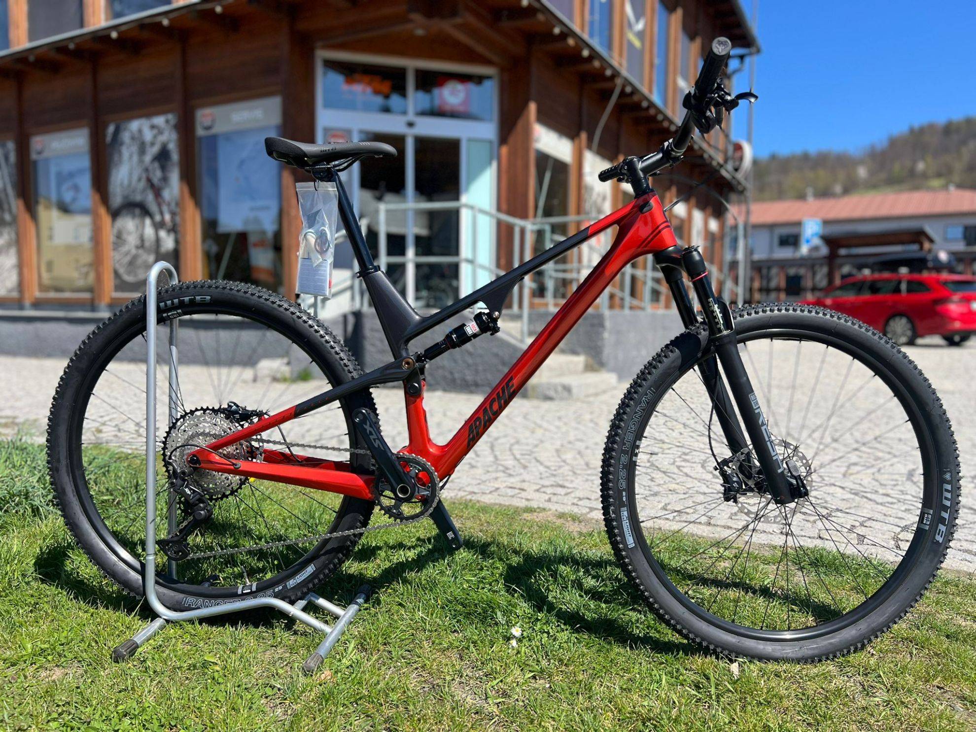 Celoodpružené kolo APACHE Eagle C3 oranžová