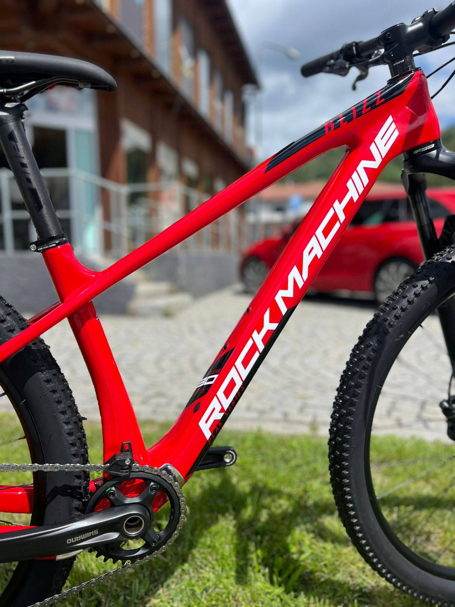 ROCK MACHINE horské kolo Blizz CRB 30-29 Gloss Red/White/Black